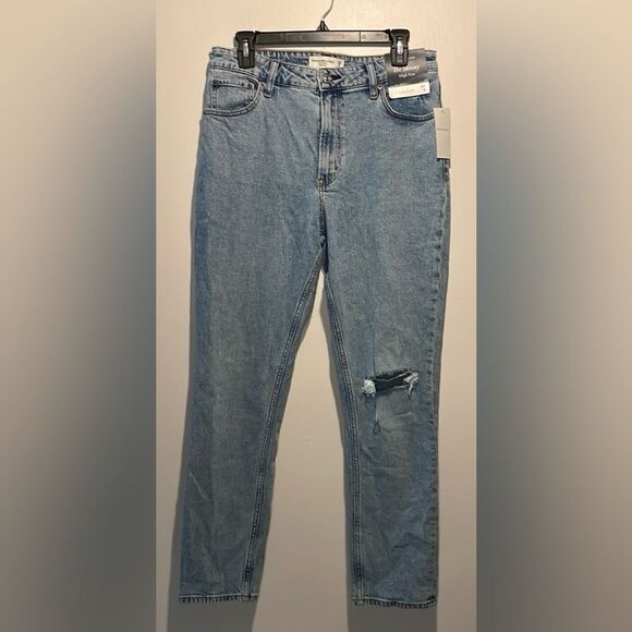 Abercrombie & Fitch- NWT The Skinny High Rise Curve Love Distressed Jeans Size 8 - Picture 1 of 8